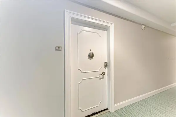 1212 BENJAMIN FRANKLIN DR #208, Sarasota, FL 34236