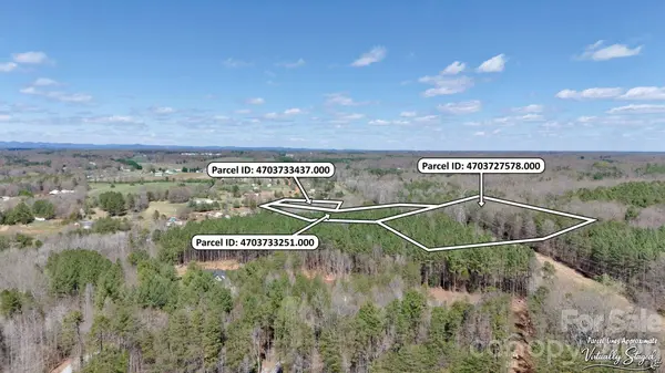 000 Suzanne LN, Statesville, NC 28677