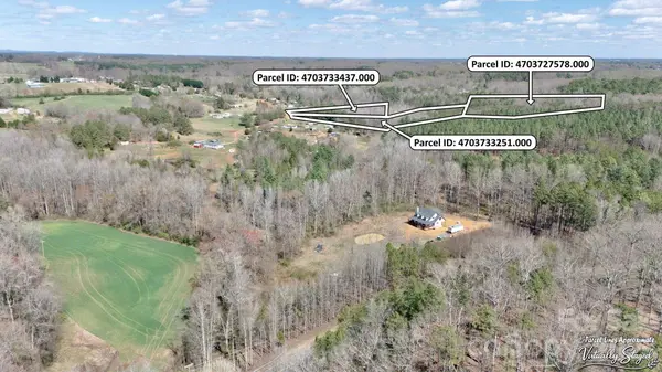 000 Suzanne LN, Statesville, NC 28677