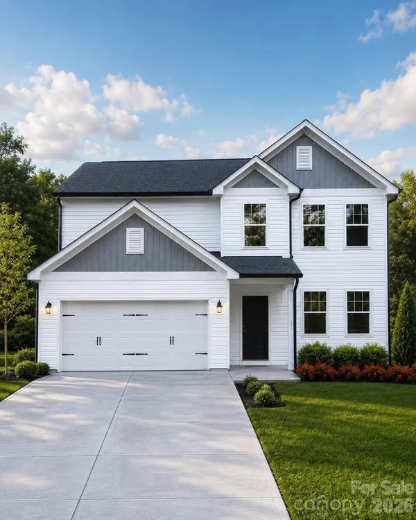 000 Suzanne LN, Statesville, NC 28677