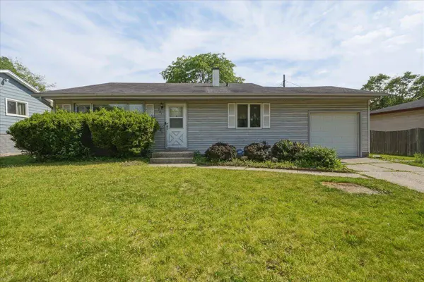 981 W 69th PL, Merrillville, IN 46410