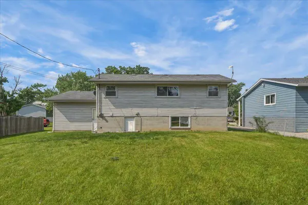 981 W 69th PL, Merrillville, IN 46410