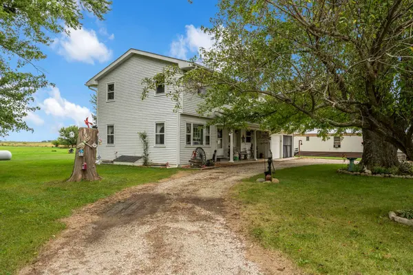 2677 N 45th RD, Sandwich, IL 60548