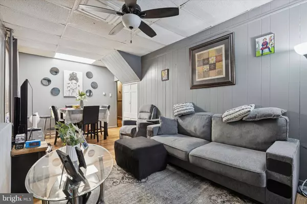 6604 WOODLAND AVE, Philadelphia, PA 19142