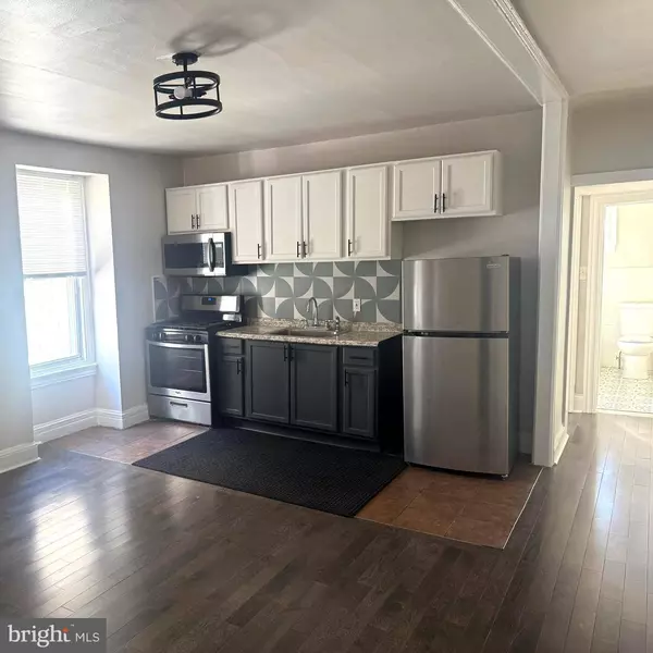 6604 WOODLAND AVE, Philadelphia, PA 19142