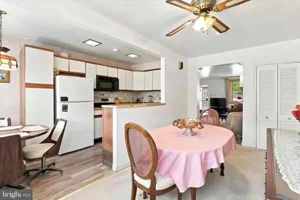 8547 FORREST AVE, Philadelphia, PA 19150