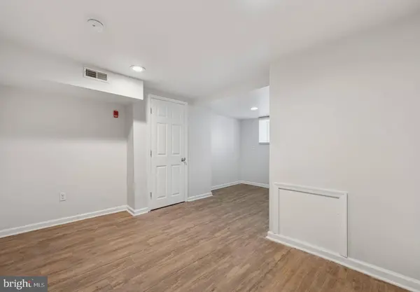 1315 S 56TH ST, Philadelphia, PA 19143