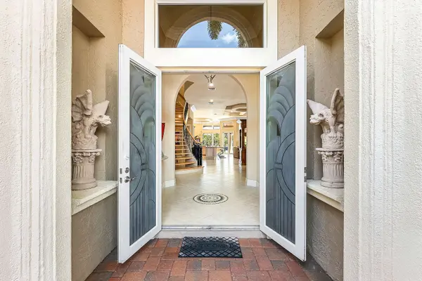 201 Fishermans Way, Jupiter, FL 33477-5083