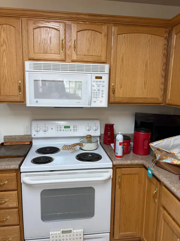 3304 S HUNTER VILLA LN #D, West Valley City, UT 84128