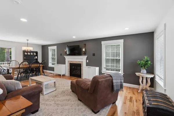 16 Molly's WAY, Arundel, ME 04046