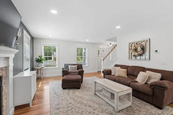 16 Molly's WAY, Arundel, ME 04046