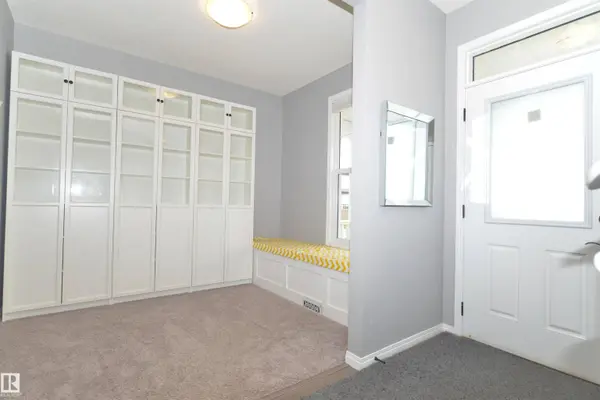 17544 58 ST NW, Edmonton, AB T5Y 0T7