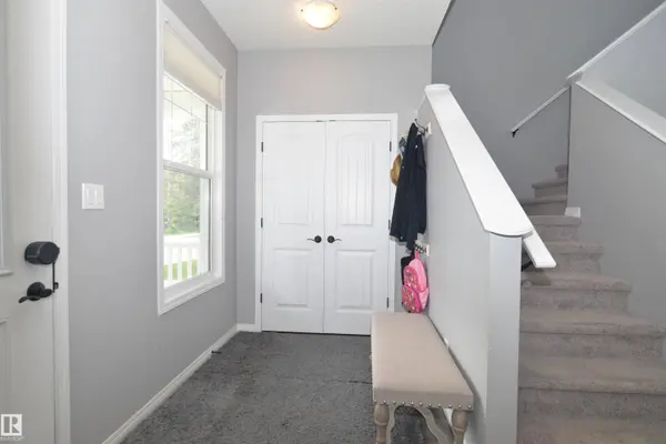 17544 58 ST NW, Edmonton, AB T5Y 0T7