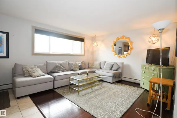 #1 10710 84 AV NW, Edmonton, AB T6E 2H9
