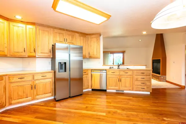 3924 Mount Hayden Drive, Montrose, CO 81403