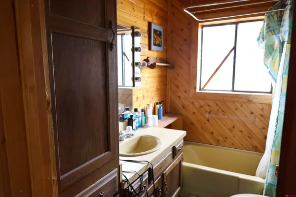 700 N Gunnison Avenue, Lake City, CO 81235