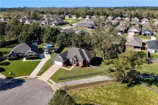 25723 Overlook DR, Loxley, AL 36551