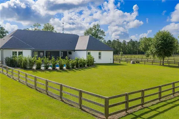 16150 Old Pierce RD, Fairhope, AL 36532