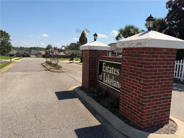25685 Overlook DR, Loxley, AL 36551