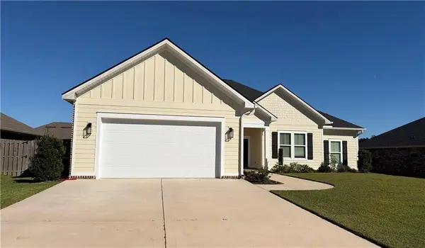2492 Cherrywood DR, Foley, AL 36525