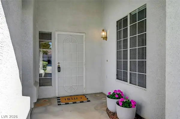 8828 Crystal Port AVE, Las Vegas, NV 89147