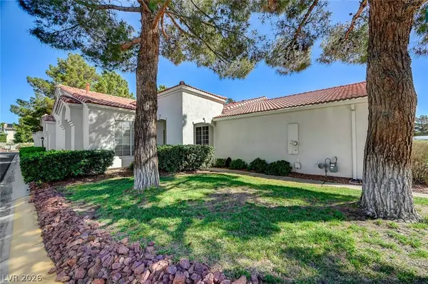 8828 Crystal Port AVE, Las Vegas, NV 89147