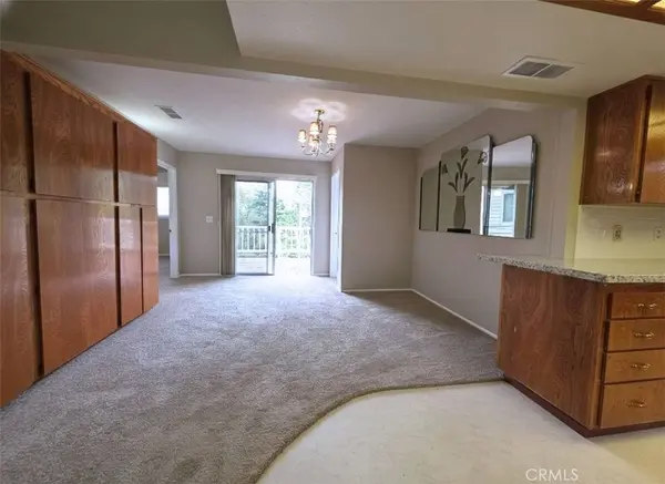 398 Dunant DR, Crestline, CA 92325