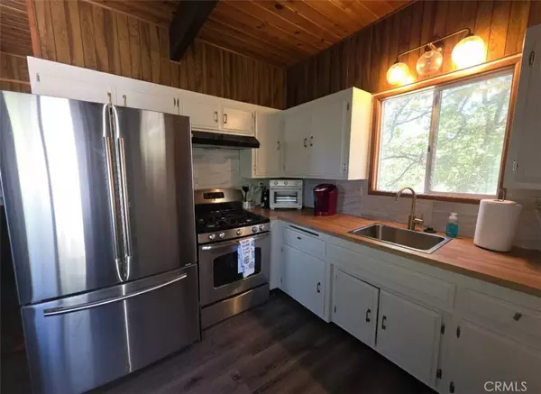 1226 Bridal Path, Rimforest, CA 92378