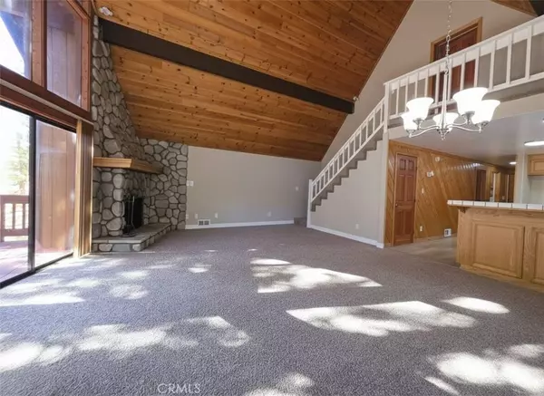 33207 Juniper LN, Green Valley Lake, CA 92341