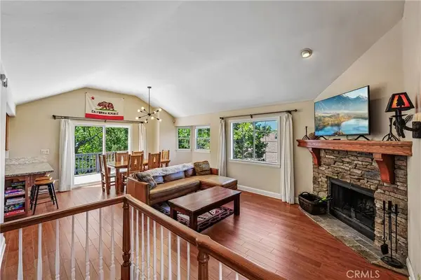 28833 Manitoba DR, Lake Arrowhead, CA 92352