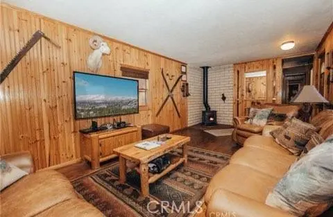 437 Victoria LN, Sugarloaf, CA 92386