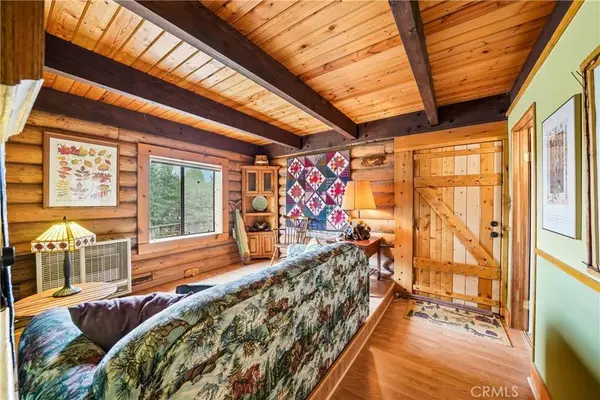 33329 Robin DR, Green Valley Lake, CA 92341