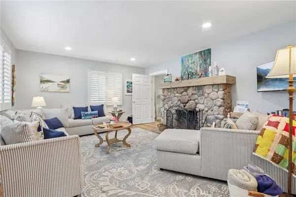 229 Hemlock DR, Lake Arrowhead, CA 92352