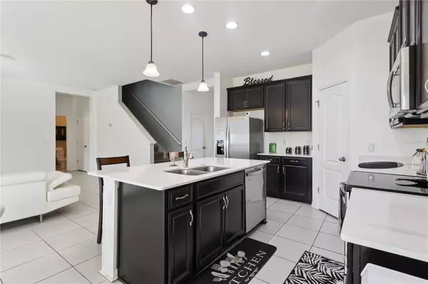 2608 LIMERICK CIR, Grand Island, FL 32735