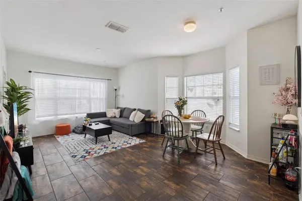 2604 GRAND CENTRAL Pkwy #12, Orlando, FL 32839