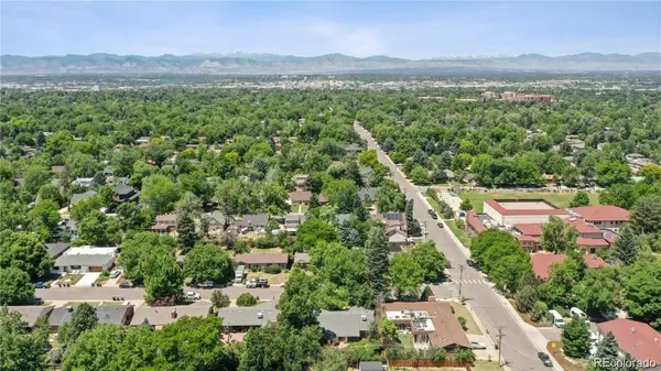 2800 S York ST, Denver, CO 80210
