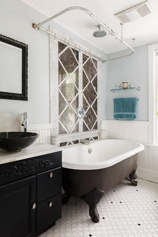 327 Lafayette St. ##2, Salem, MA 01970