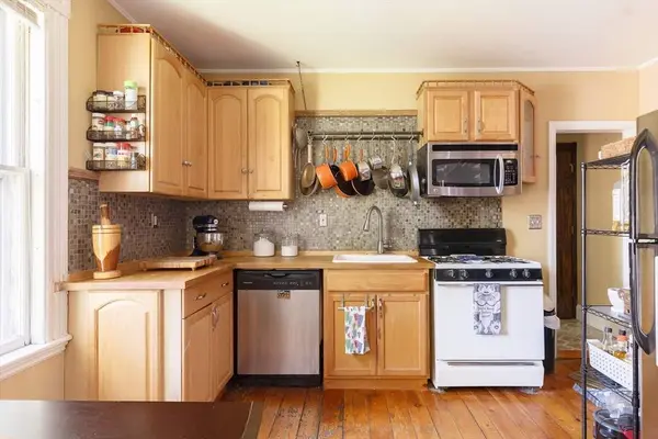 327 Lafayette St. ##2, Salem, MA 01970