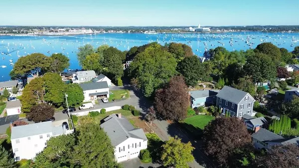 24-26 Knight Ave, Marblehead, MA 01945