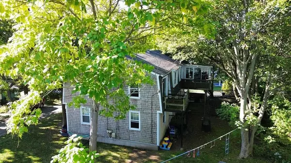 24-26 Knight Ave, Marblehead, MA 01945