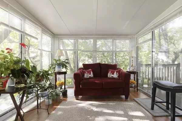 24-26 Knight Ave, Marblehead, MA 01945