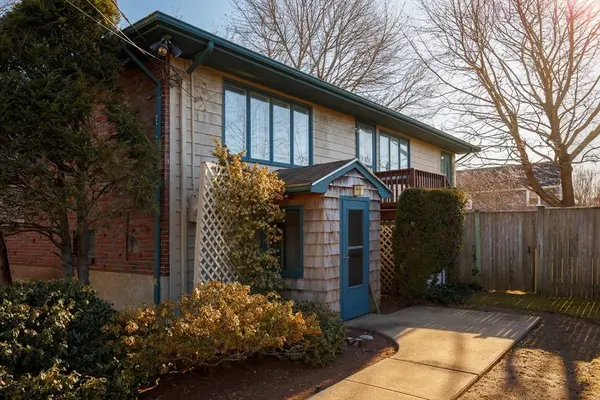 11 Angenica Ter, Marblehead, MA 01945