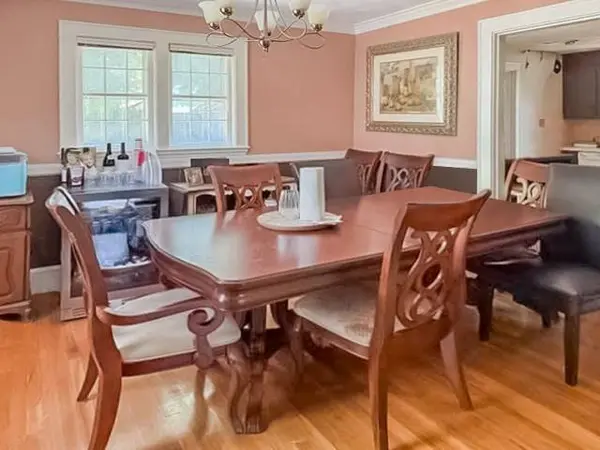 73 Florence Ave, Melrose, MA 02176