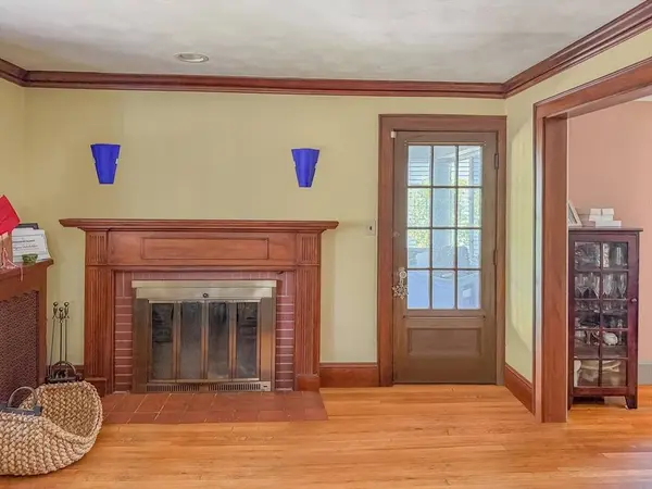 73 Florence Ave, Melrose, MA 02176