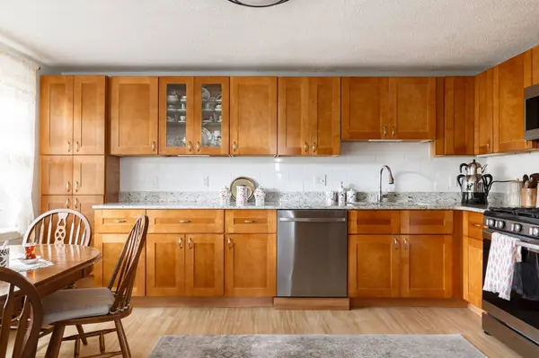 24-26 Knight Ave, Marblehead, MA 01945