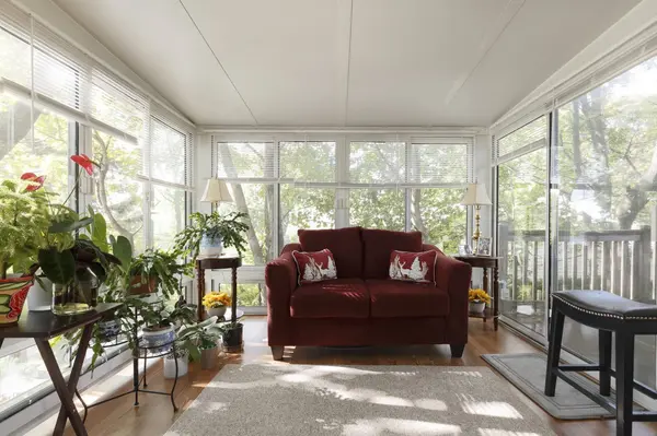 24-26 Knight Ave, Marblehead, MA 01945