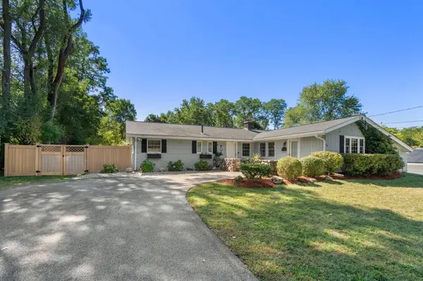 60 Eaton Rd, Framingham, MA 01701