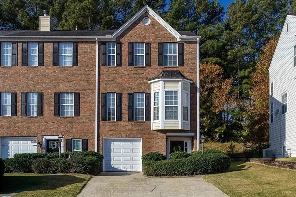 4344 Thorngate LN, Acworth, GA 30101