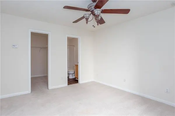 4344 Thorngate LN, Acworth, GA 30101