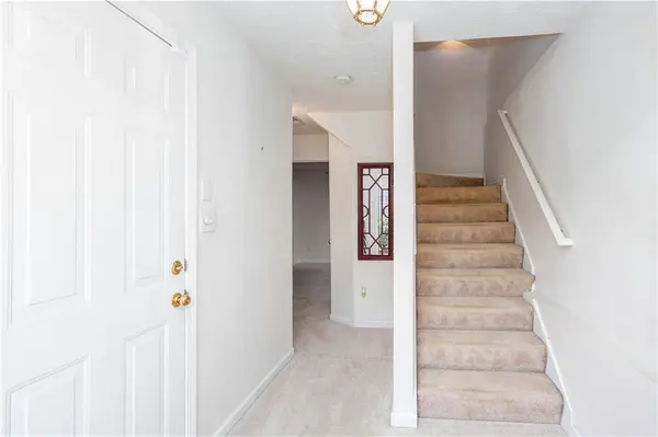 4344 Thorngate LN, Acworth, GA 30101